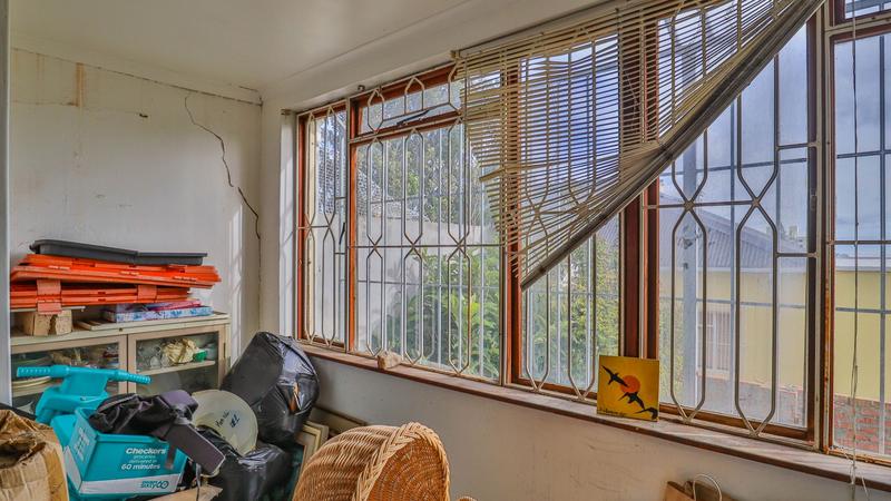 4 Bedroom Property for Sale in Sea Point Western Cape